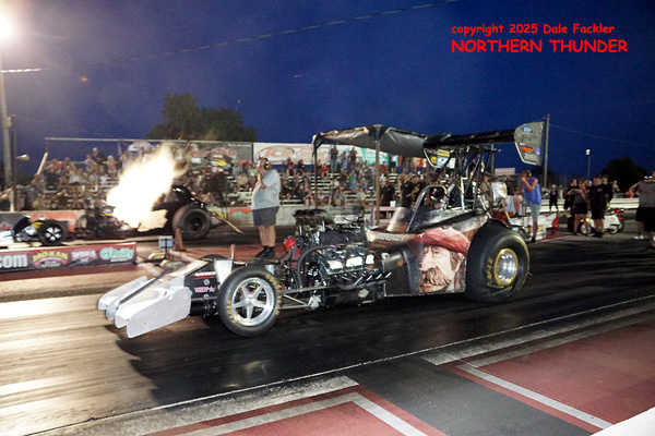 Cody Austin (near lane) vs John Umlauf (far lane)